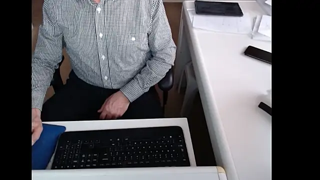 Snapshot of dutchpornking chatting on 04-02-26, 05:47 dutchpornking online show from 04-02-26, 05:47