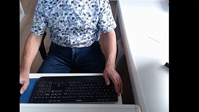 dutchpornking online show from 09-13-25, 08:58