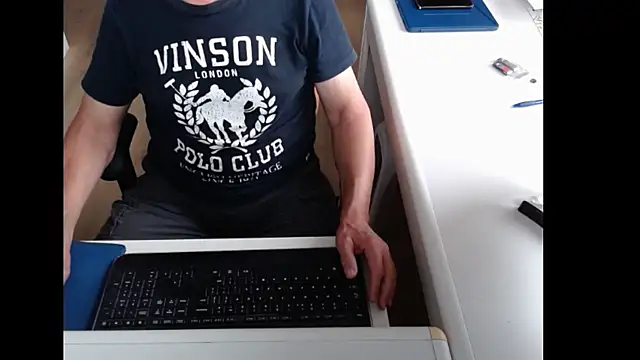 dutchpornking online show from 07-18-26, 06:44