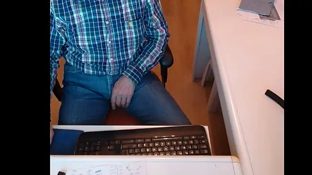 dutchpornking online show from 03-11-25, 05:35