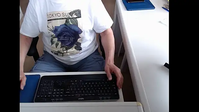 Snapshot of dutchpornking chatting on 06-08-26, 06:36 dutchpornking online show from 06-08-26, 06:36
