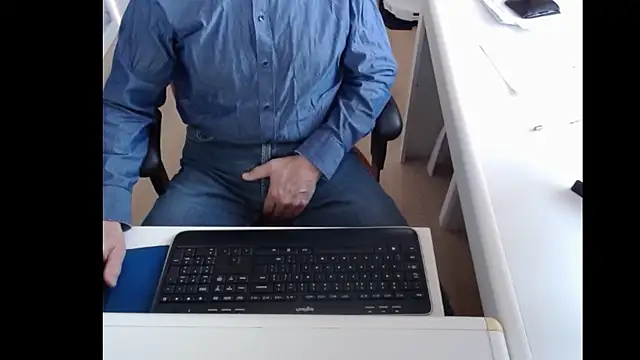 dutchpornking online show from 03-18-25, 07:33