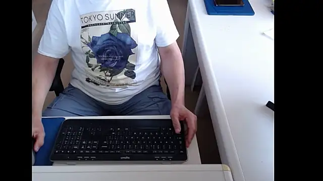 Snapshot of dutchpornking chatting on 06-09-26, 06:36 dutchpornking online show from 06-09-26, 06:36