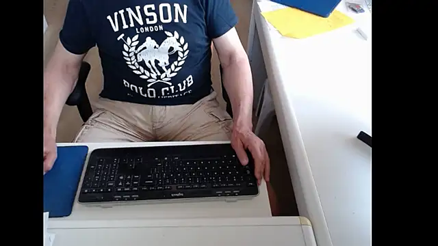 Snapshot of dutchpornking chatting on 05-28-26, 06:21 dutchpornking online show from 05-28-26, 06:21