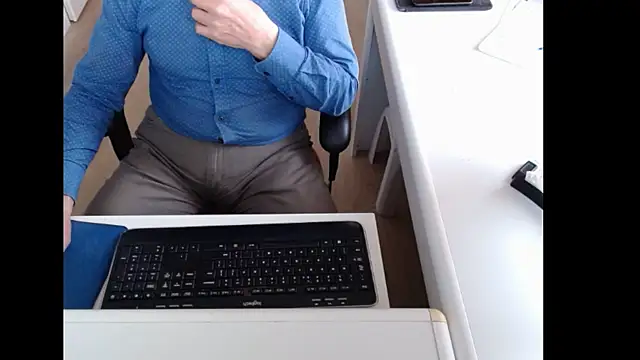 dutchpornking online show from 11-17-25, 07:56