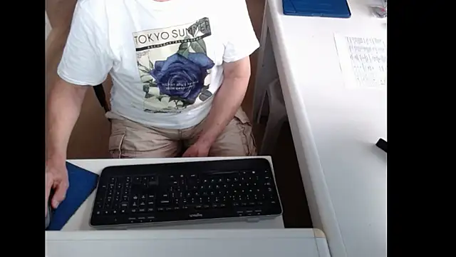 Snapshot of dutchpornking chatting on 06-03-26, 06:36 dutchpornking online show from 06-03-26, 06:36