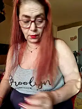 Snapshot of Chriss_Tinaa chatting on 06-05-26, 03:55 Chriss Tinaa online show from 06-05-26, 03:55
