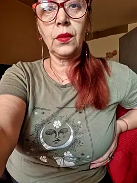 Snapshot of Chriss_Tinaa chatting on 06-16-26, 04:45 Chriss Tinaa online show from 06-16-26, 04:45