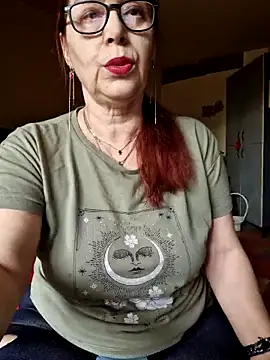 Snapshot of Chriss_Tinaa chatting on 05-20-26, 05:37 Chriss Tinaa online show from 05-20-26, 05:37