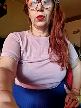 Snapshot of Chriss_Tinaa chatting on 06-15-26, 04:12 Chriss Tinaa online show from 06-15-26, 04:12