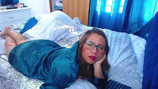 mondirty70 online show from 12-18-25, 12:42