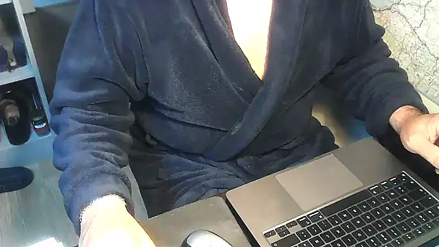 DUDURAxh online show from 11-21-25, 07:29