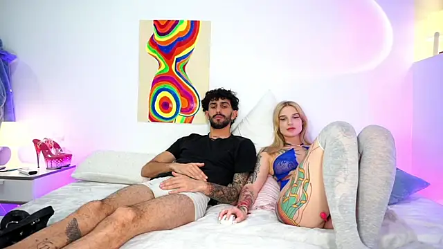 Snapshot of Sophia_Sapphire chatting on 02-19-25, 11:25 Sophia Sapphire online show from 02-19-25, 11:25