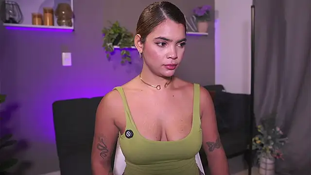 HannahEvanss online show from 11-19-25, 07:25