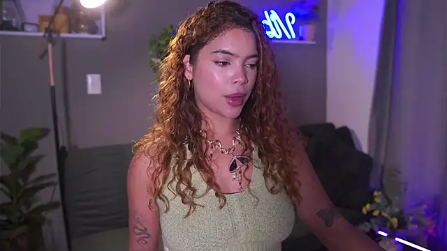 HannahEvanss online show from 10-29-25, 06:18