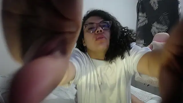 mabigomez00 online show from 11-15-25, 09:24