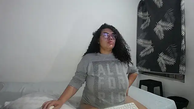 mabigomez00 online show from 04-04-26, 09:16