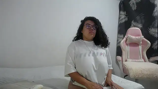 mabigomez00 online show from 10-25-25, 09:19