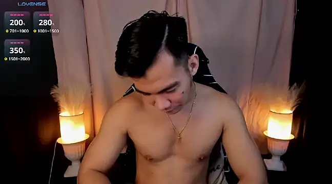 Snapshot of 000batman000 chatting on 01-29-25, 01:16 000batman000 online show from 01-29-25, 01:16