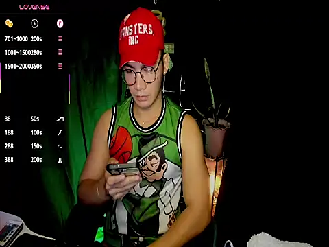 Snapshot of 000batman000 chatting on 02-05-26, 03:24 000batman000 online show from 02-05-26, 03:24