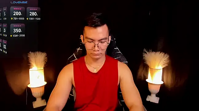 Snapshot of 000batman000 chatting on 02-25-25, 01:41 000batman000 online show from 02-25-25, 01:41