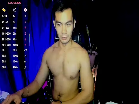 Snapshot of 000batman000 chatting on 02-05-26, 03:30 000batman000 online show from 02-05-26, 03:30