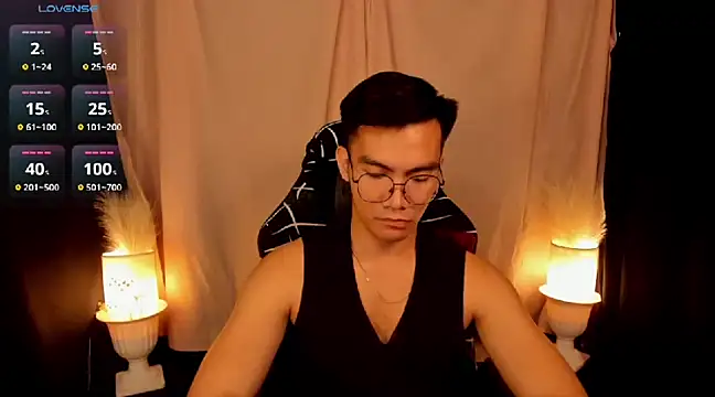 Snapshot of 000batman000 chatting on 02-10-25, 10:09 000batman000 online show from 02-10-25, 10:09