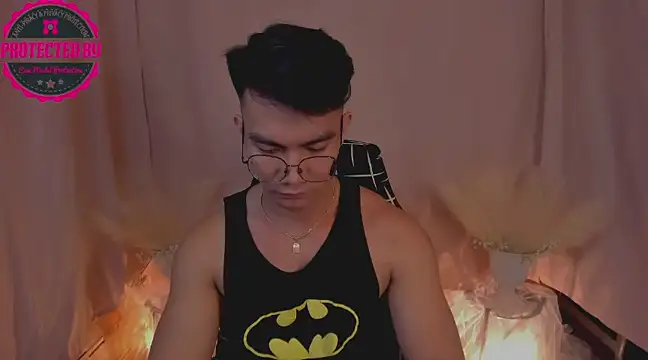 Snapshot of 000batman000 chatting on 12-11-24, 01:28 000batman000 online show from 12-11-24, 01:28