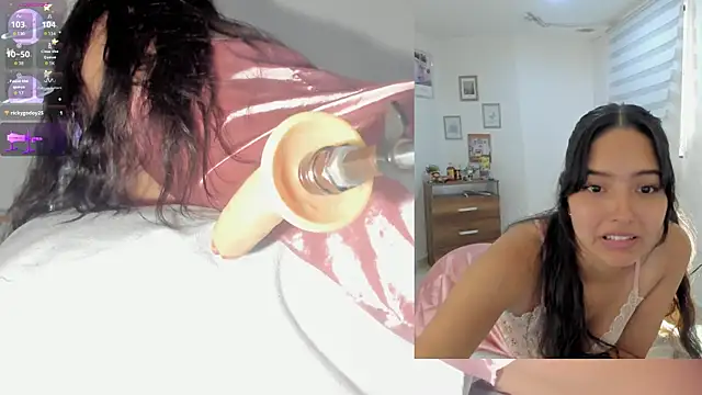 Snapshot of sofi_velez chatting on 11-10-25, 05:07 sofi velez online show from 11-10-25, 05:07