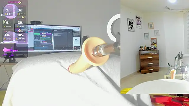 Snapshot of sofi_velez chatting on 10-31-25, 05:20 sofi velez online show from 10-31-25, 05:20