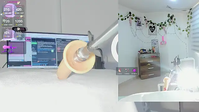 Snapshot of sofi_velez chatting on 11-30-25, 05:03 sofi velez online show from 11-30-25, 05:03