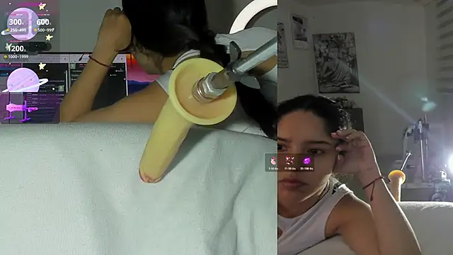 Snapshot of sofi_velez chatting on 06-30-26, 05:02 sofi velez online show from 06-30-26, 05:02