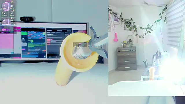 Snapshot of sofi_velez chatting on 12-21-25, 05:03 sofi velez online show from 12-21-25, 05:03