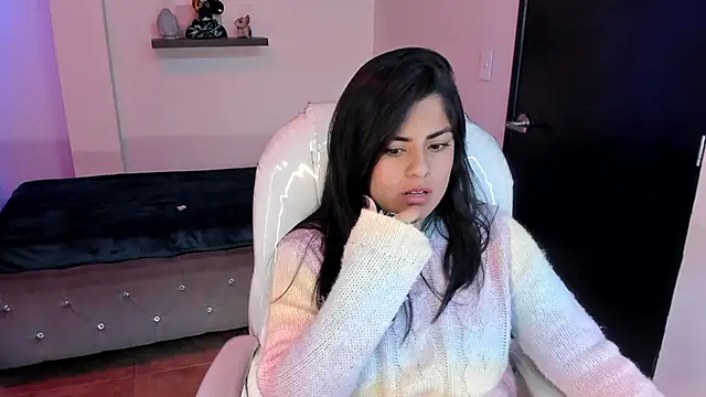 Snapshot of Catalinaa_martinez chatting on 02-26-25, 12:20 Catalinaa martinez online show from 02-26-25, 12:20