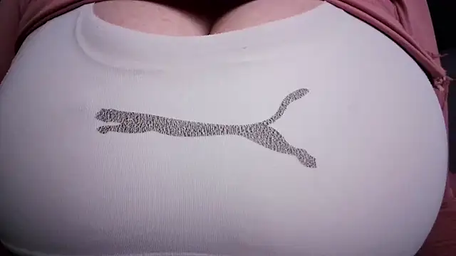 AnnyelinnaLove online show from 01-08-26, 03:45