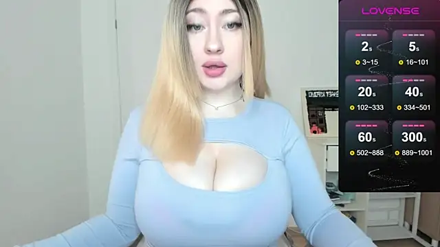 Snapshot of hazejena chatting on 10-31-25, 12:46 hazejena online show from 10-31-25, 12:46