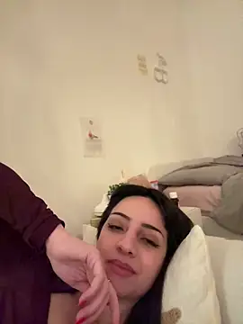 Prettylilgirll online show from 05-15-26, 08:40