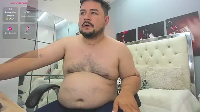 oso dirty  online show from 12-22-25, 05:35