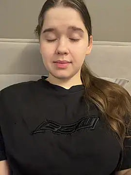 HornyGirlH online show from 02-05-26, 04:41