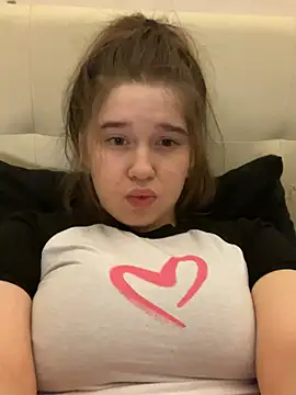 Snapshot of HornyGirlH chatting on 02-17-25, 03:47 HornyGirlH online show from 02-17-25, 03:47