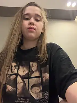 HornyGirlH online show from 03-25-26, 01:17