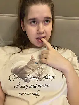 HornyGirlH online show from 04-06-26, 01:12