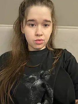 HornyGirlH online show from 04-19-26, 04:35