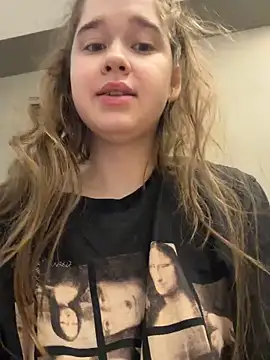 HornyGirlH online show from 03-27-26, 06:22