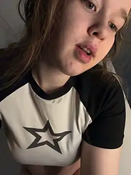 HornyGirlH online show from 04-12-26, 03:54