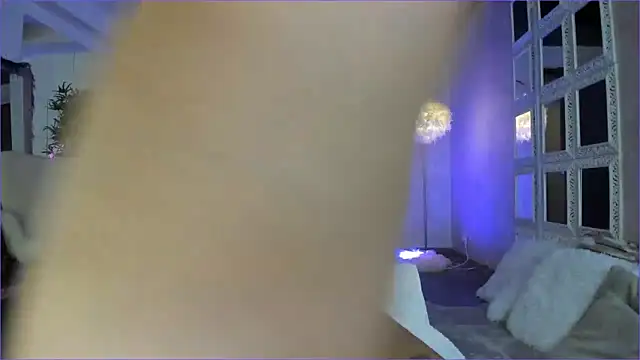 LisaAkira online show from 11-28-25, 07:19