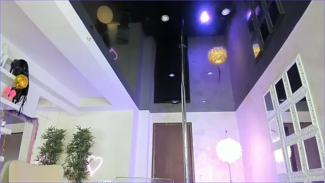 LisaAkira online show from 11-23-25, 07:07