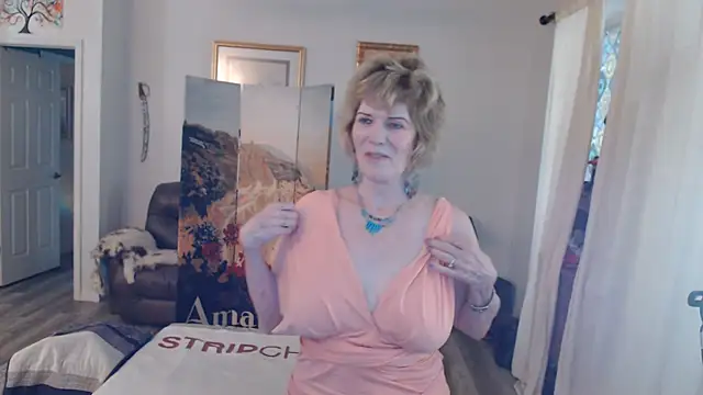 SindeeDix online show from 07-19-26, 12:57