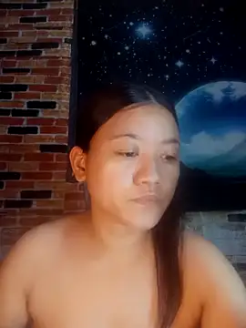Urchanel online show from 04-23-26, 01:35