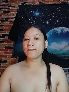 Snapshot of Urchanel chatting on 05-30-26, 02:29 Urchanel online show from 05-30-26, 02:29